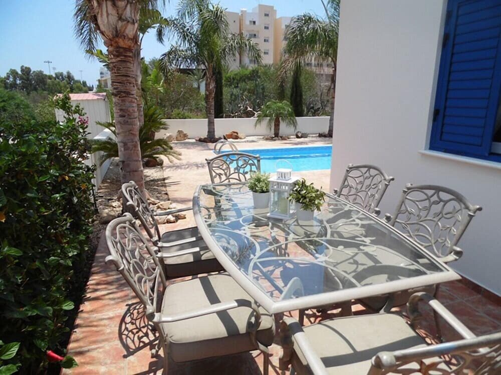 Villa Paros