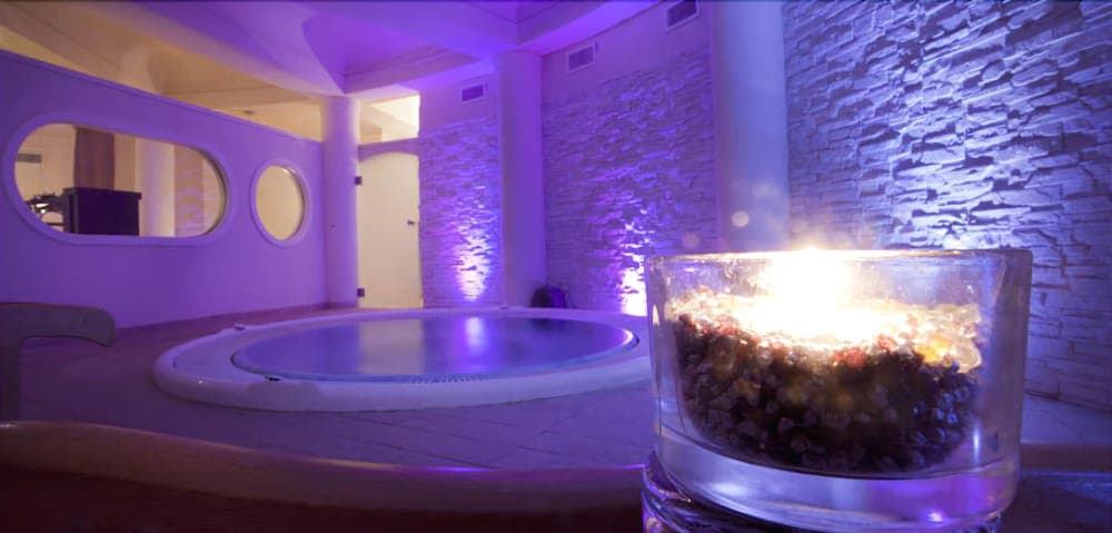 Sunshine Hotel & Spa