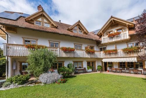 Berc Garni Hotel