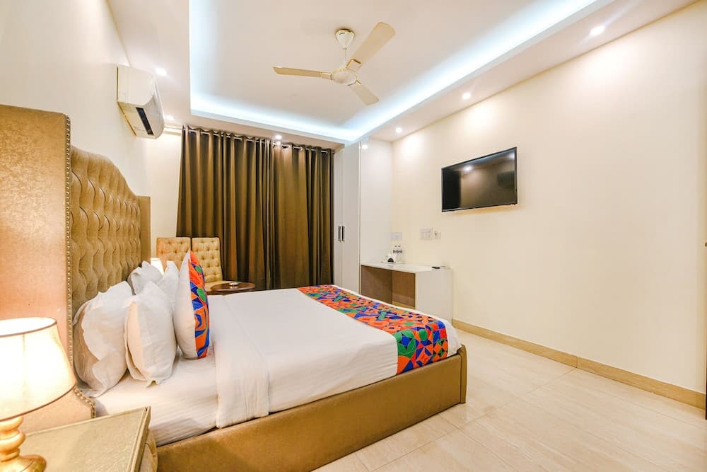 Fabhotel Ak Villa