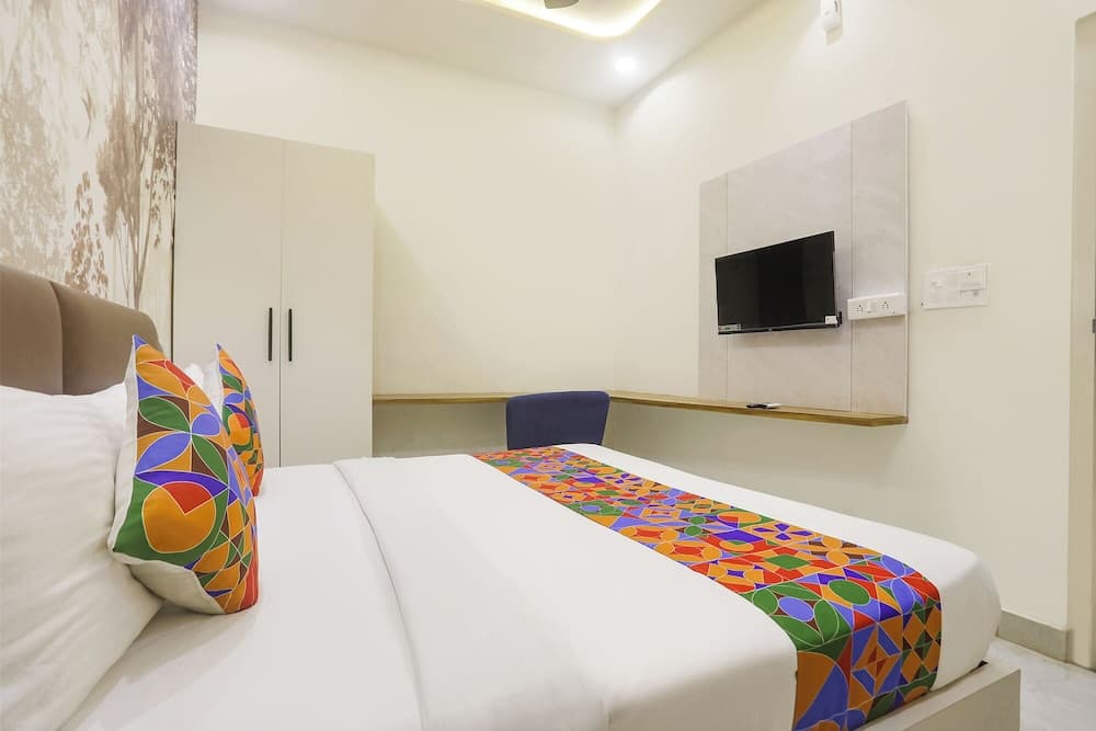 Fabhotel Gurukripa