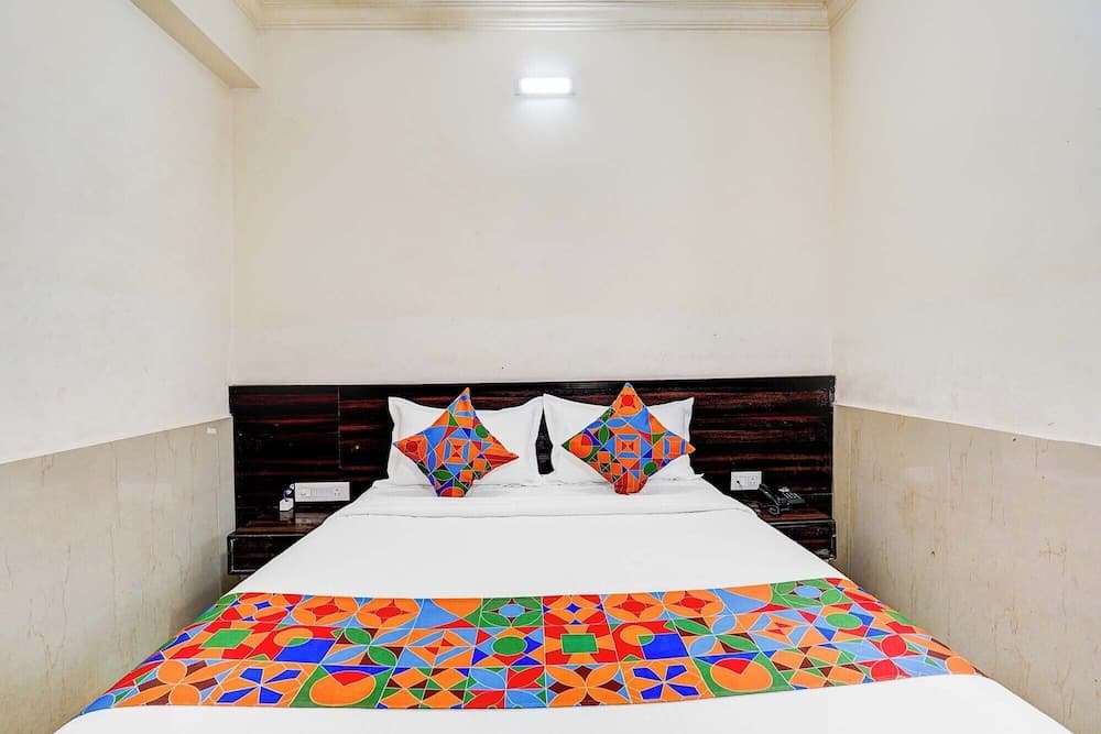 Fabhotel Nar Comforts