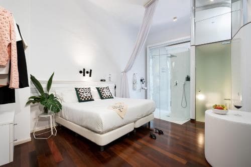 Chic & Basic Born Boutique Hotel