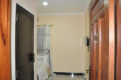 Eseriani Lodge