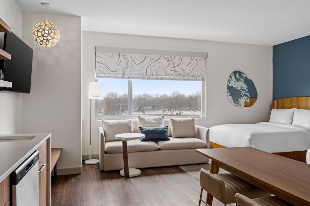 Element Springfield South