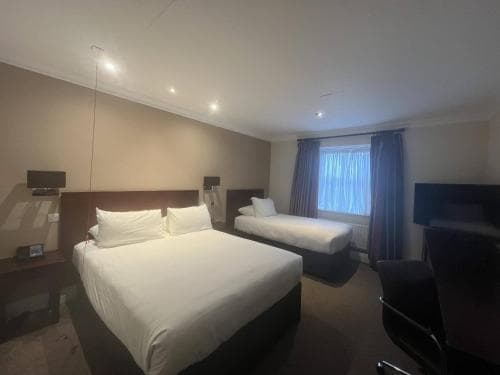 Avisford Park Hotel