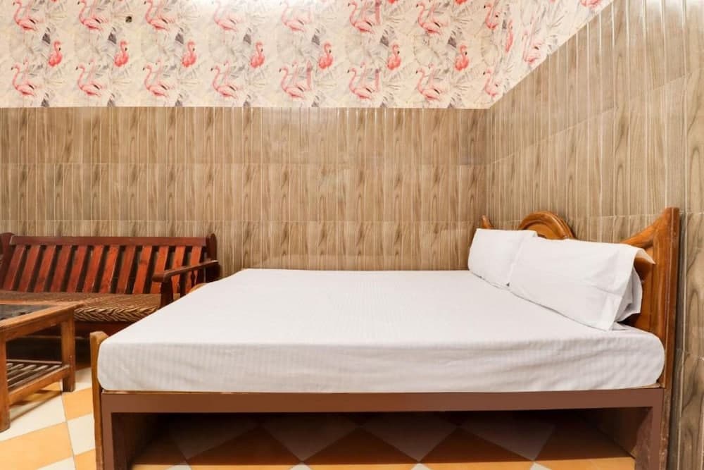 Goroomgo Hotel New Lucknow