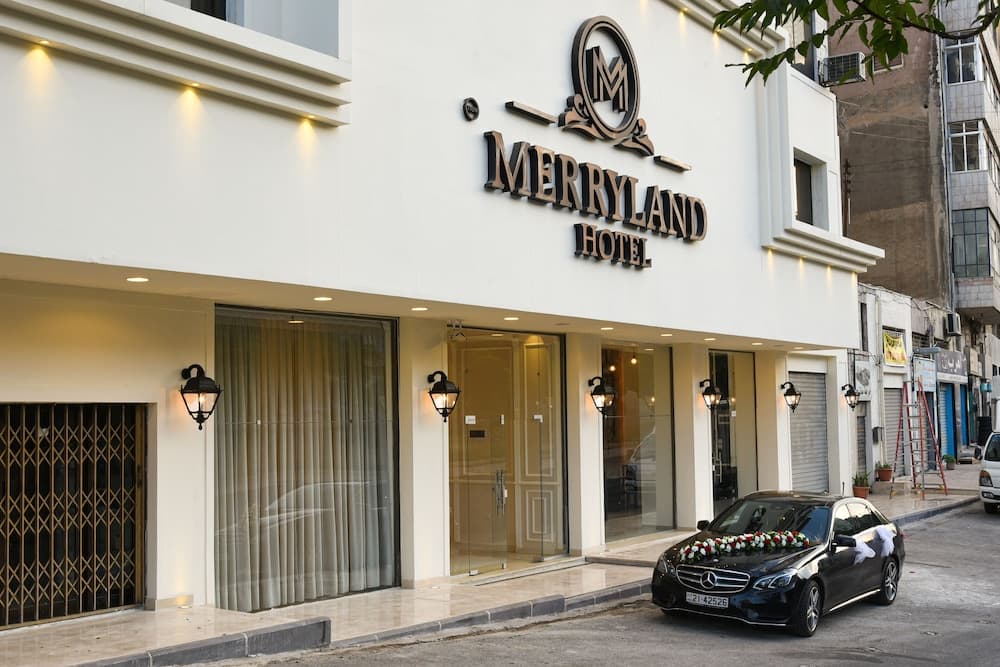 Merryland Hotel