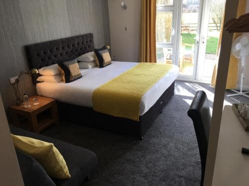 Badgers Mount Hotel