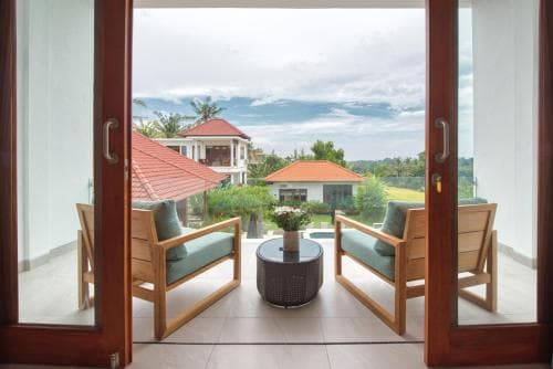Bombom House