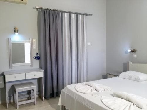 Plubis Studios & Apartments