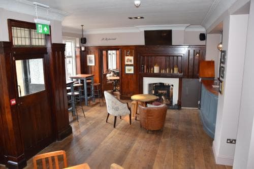 Bath Arms Hotel