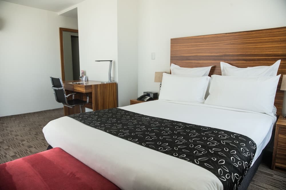 Cambridge Hotel