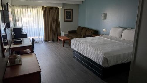 Crystal Inn Neptune