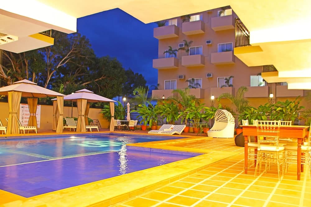Sierra Hotel