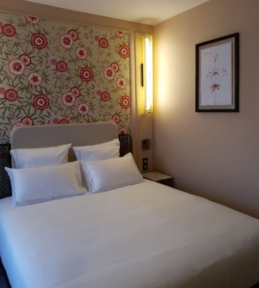 ELSA, Hôtel Paris