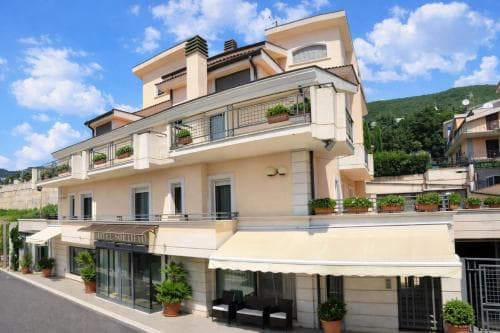 Hotel Sollievo