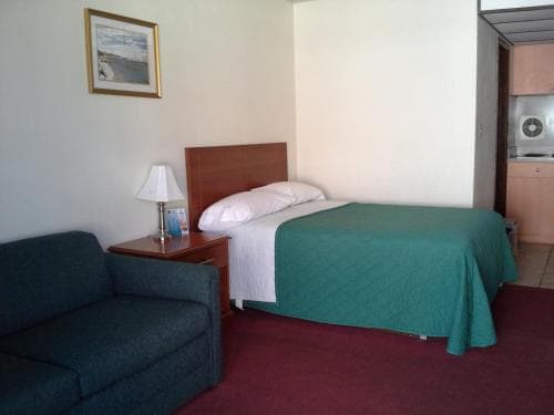 Sunflower Motel