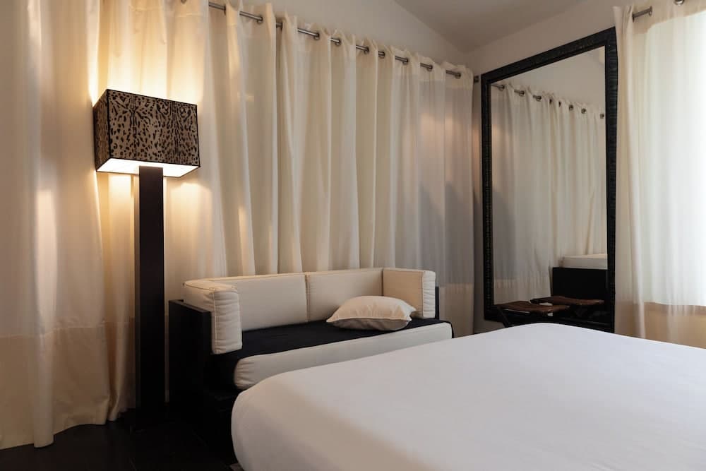 Hotel Carducci 76