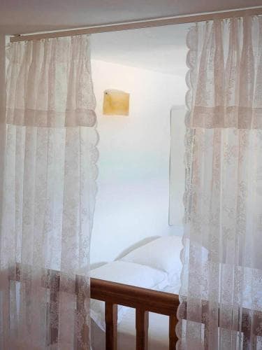 Anemoessa Rooms & Studios