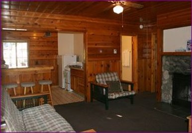 Honey Bear Lodge & Cabins