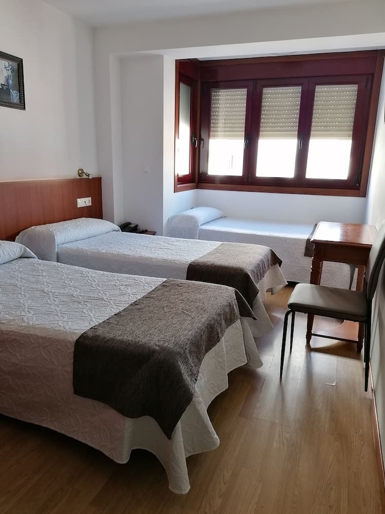 Hostal Adelia
