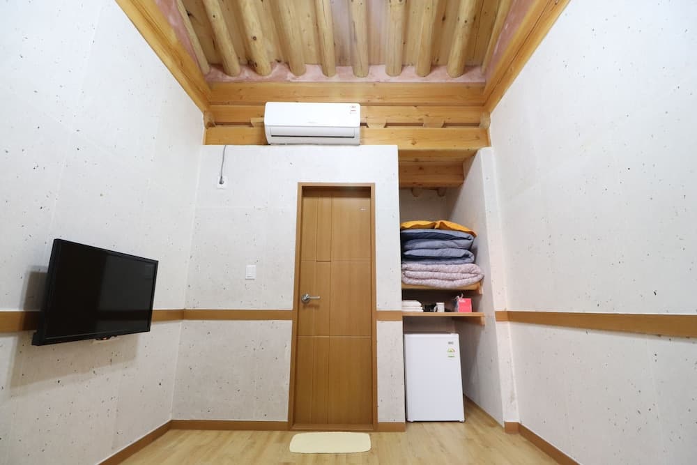 Nadul Hanok