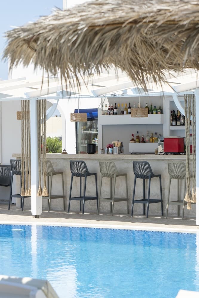 Bella Santorini