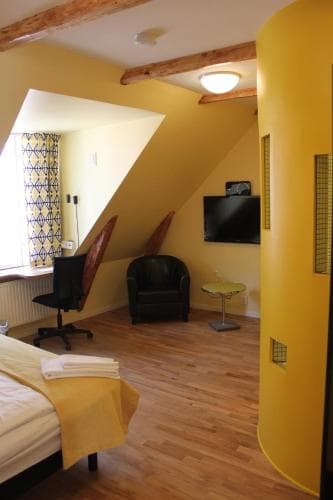 Magles Smiley Inn