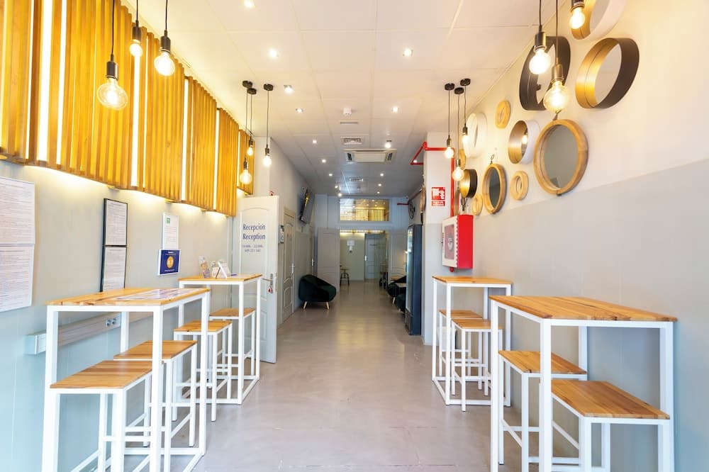 Malaga Top Hostel