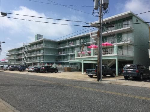 Four Winds Condo Motel