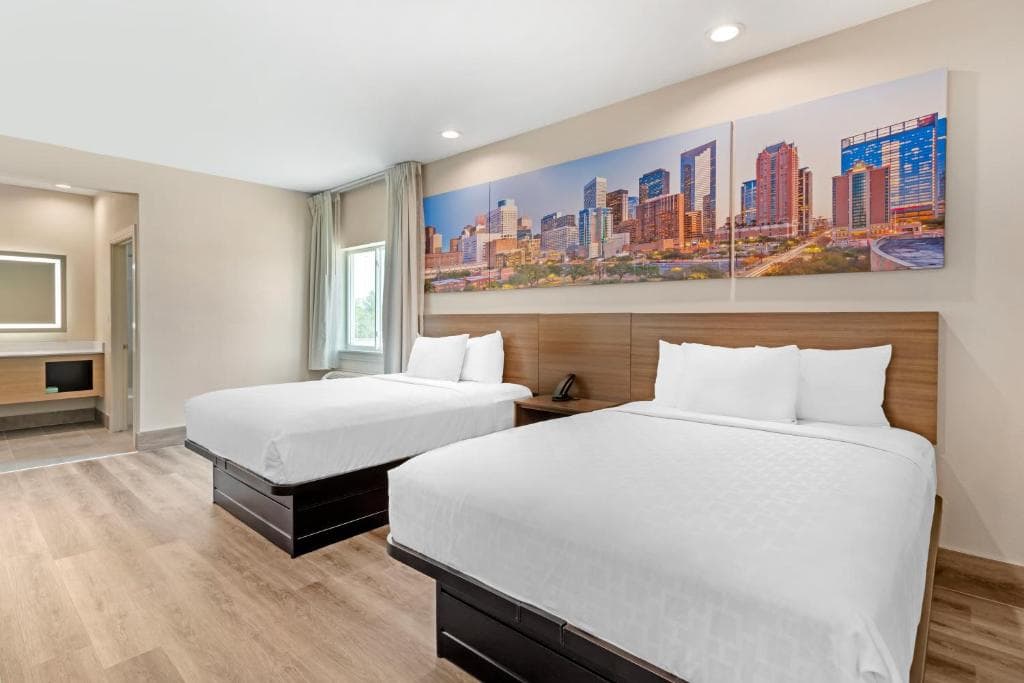 Clarion Pointe