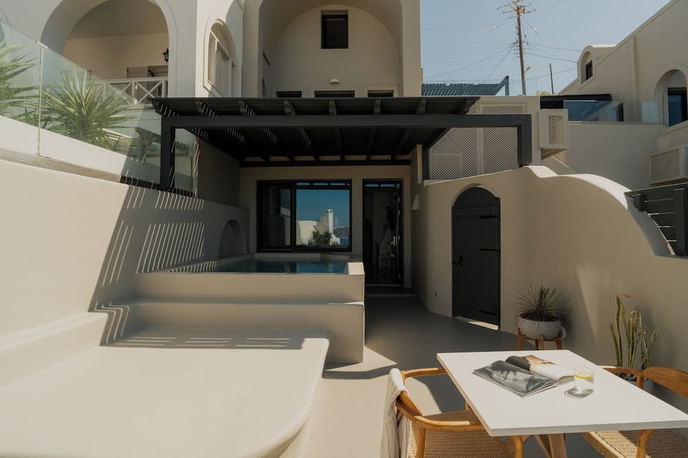 Black Diamond Suites