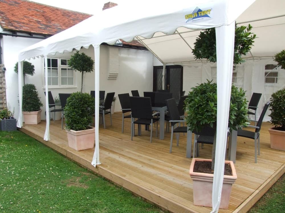Cornfields Restaurant & Hotel
