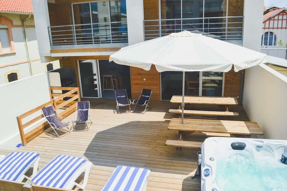 Body surf house
