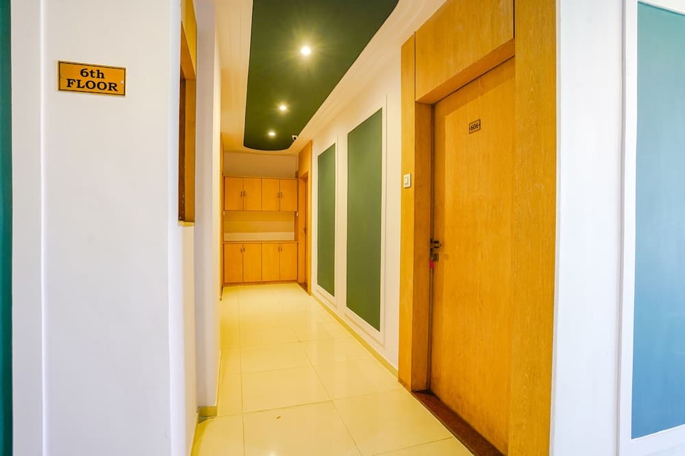 Fabhotel Silver Cloud
