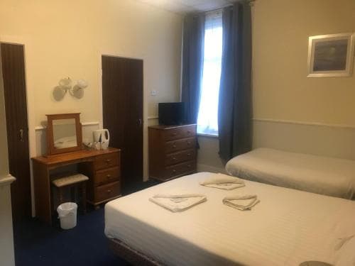 Canasta Hotel