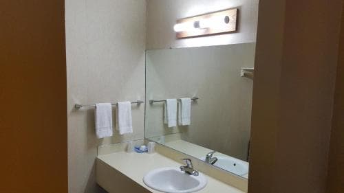 Royal Motor Inn