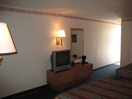 Rusty Cannon Motel