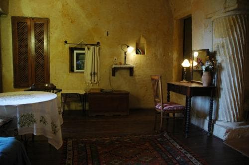 Elkep Evi Cave Hotel