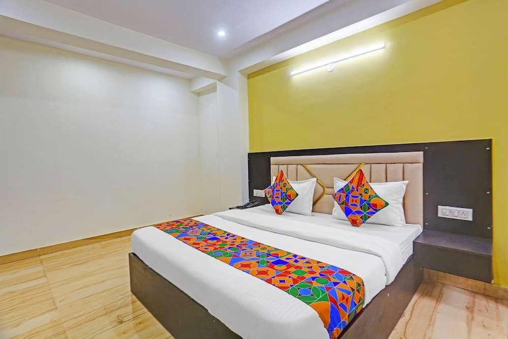FabHotel Imperial Seven