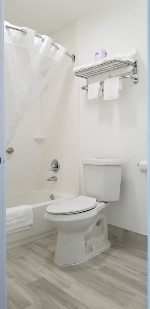 Key West Inn Boaz