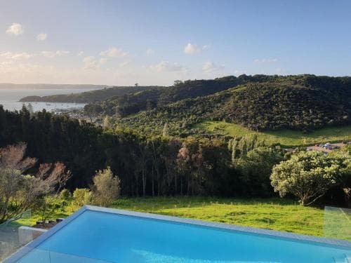 Cable Bay Luxury Villa