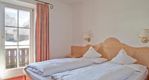 Hotel & Appartements Strobl