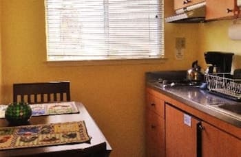 Edgemere Cottages