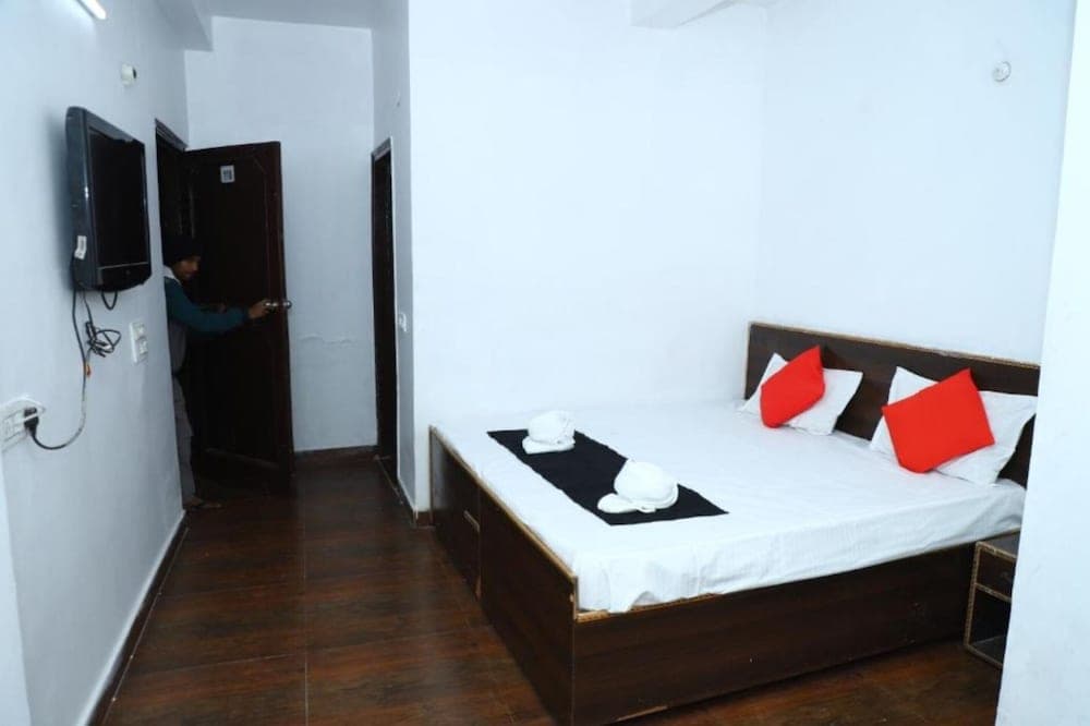 Goroomgo Chandrabhaga Rishikesh
