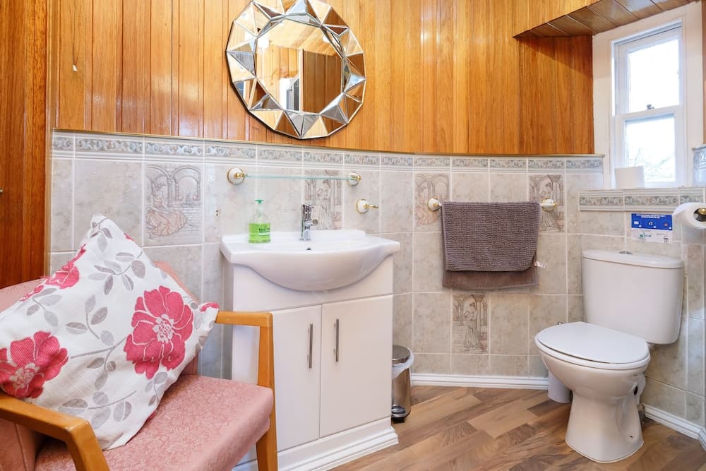 Castle Walk Bed & Breakfast