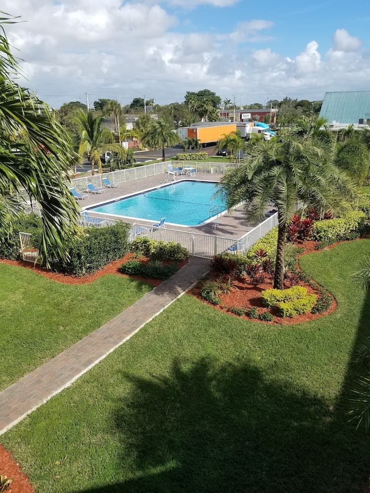 Budgetel Inn Pompano Beach