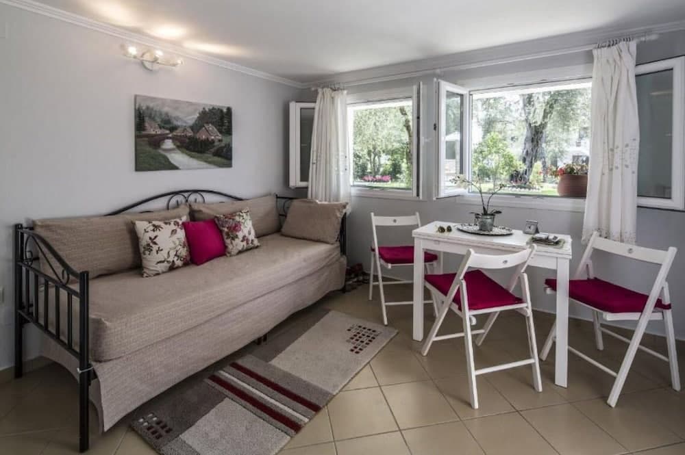 Vassilis Guest House