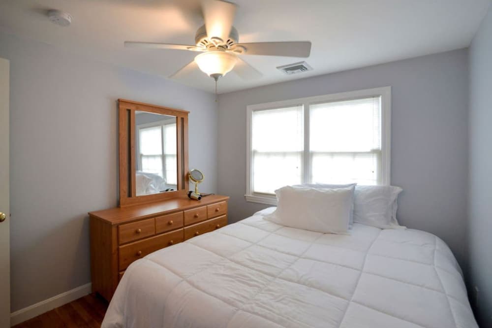 Coastal Haven in West Dennis
